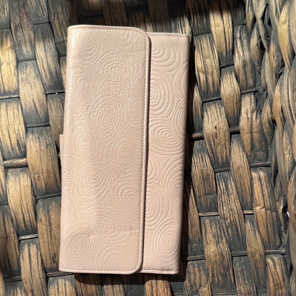 Pink Embossed Wallet - Picture 4 of 6